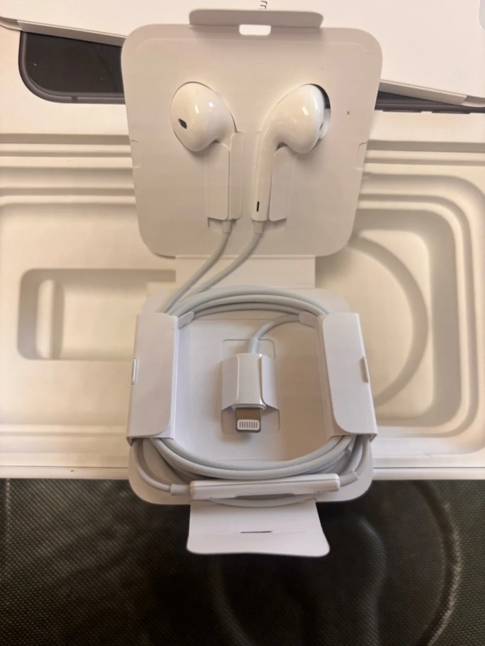 Apple iPhone 11 Box with 2 Original EarPods. NO PHONE
